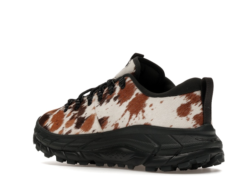 Hoka One One Tor Summit + Pirate Black