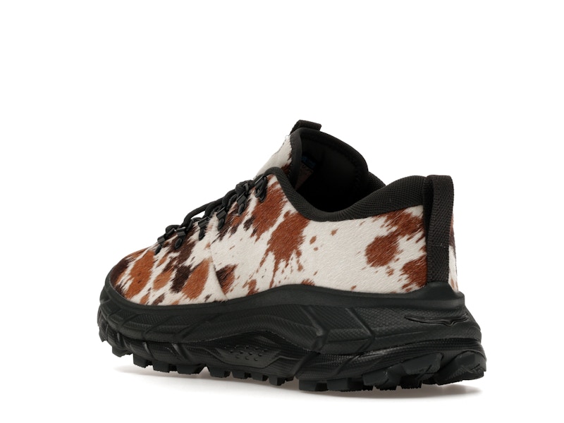 Hoka One One Tor Summit + Pirate Black