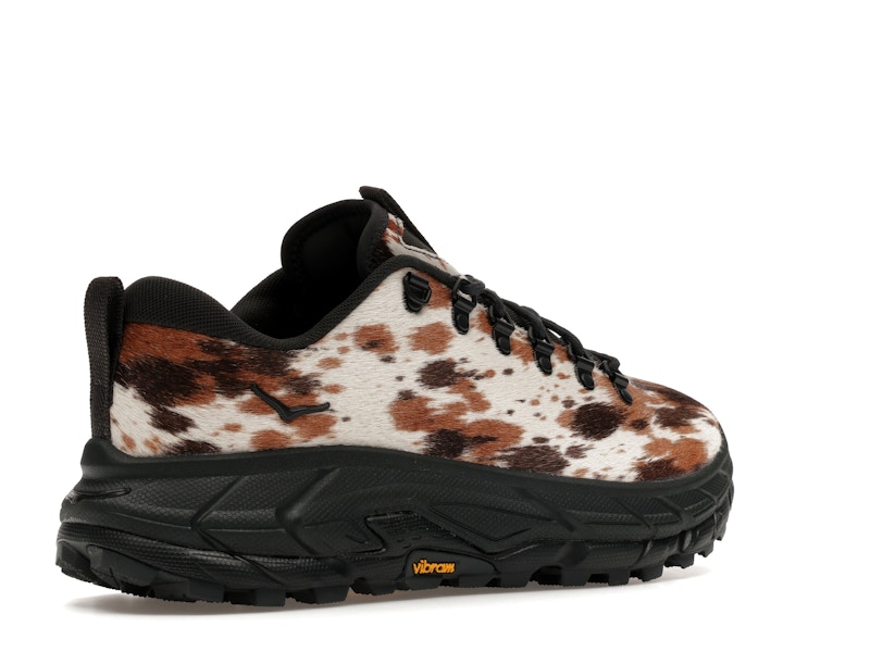 Hoka One One Tor Summit + Pirate Black