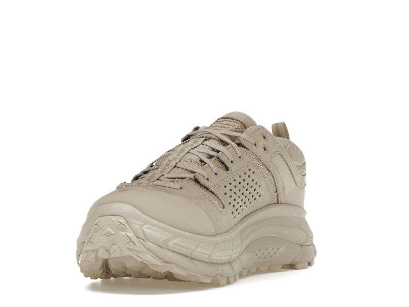 Hoka One One Tor Ultra Low Engineered Garments Taupe