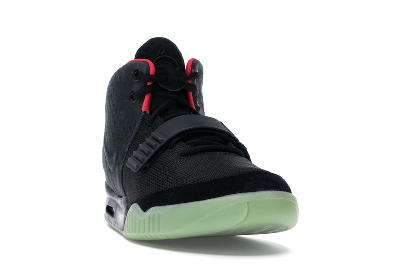 Nike Air Yeezy 2 Solar Red Midweek Heat Black Friday Edition