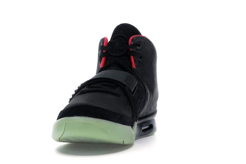 Nike Air Yeezy 2 Solar Red Midweek Heat Black Friday Edition