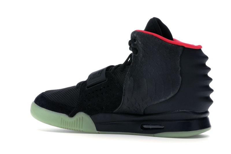 Nike Air Yeezy 2 Solar Red Midweek Heat Black Friday Edition