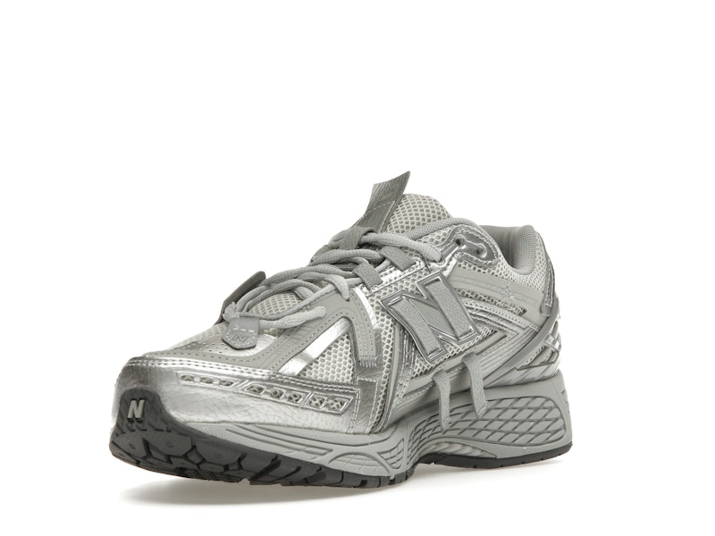 New Balance 1906A Concrete Silver Metallic