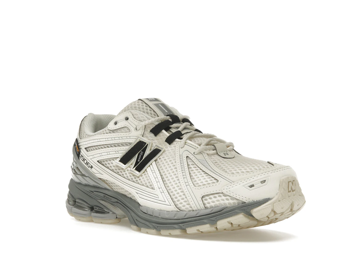 New Balance 1906R Cordura Tan Black