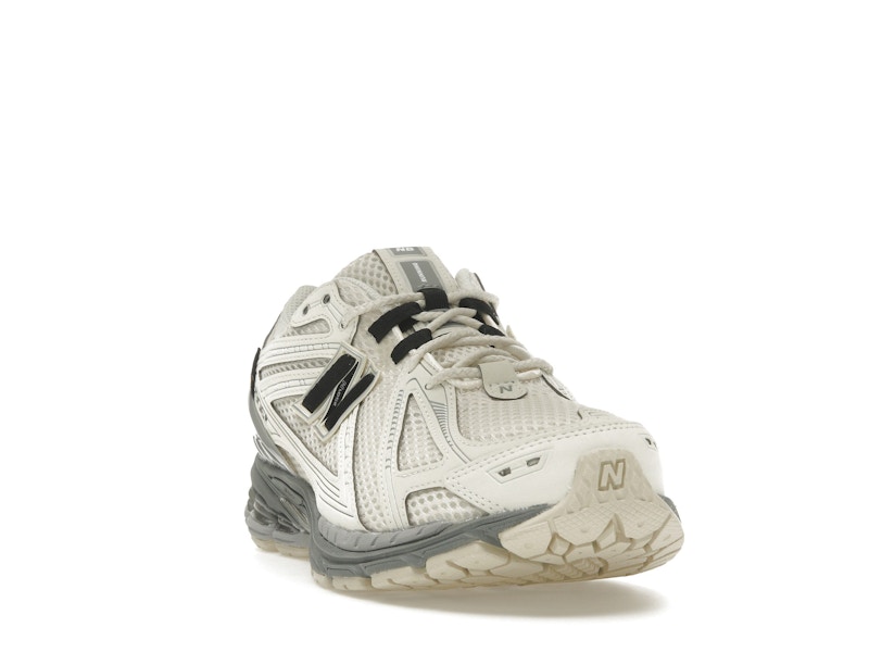 New Balance 1906R Cordura Tan Black