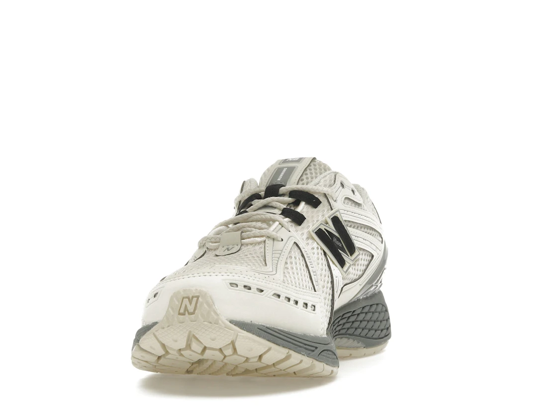 New Balance 1906R Cordura Tan Black