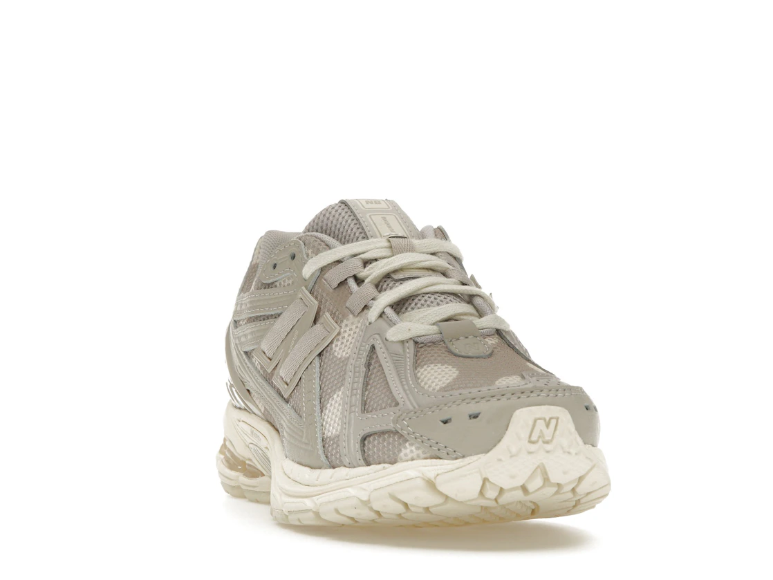 New Balance 1906R Polka Dot Moonrock