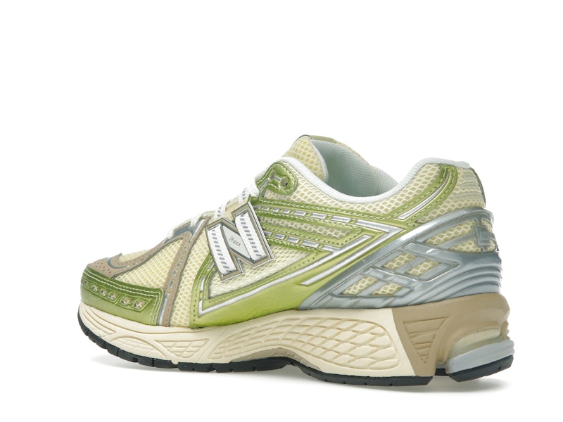 New Balance 1906R Yellow Parchment