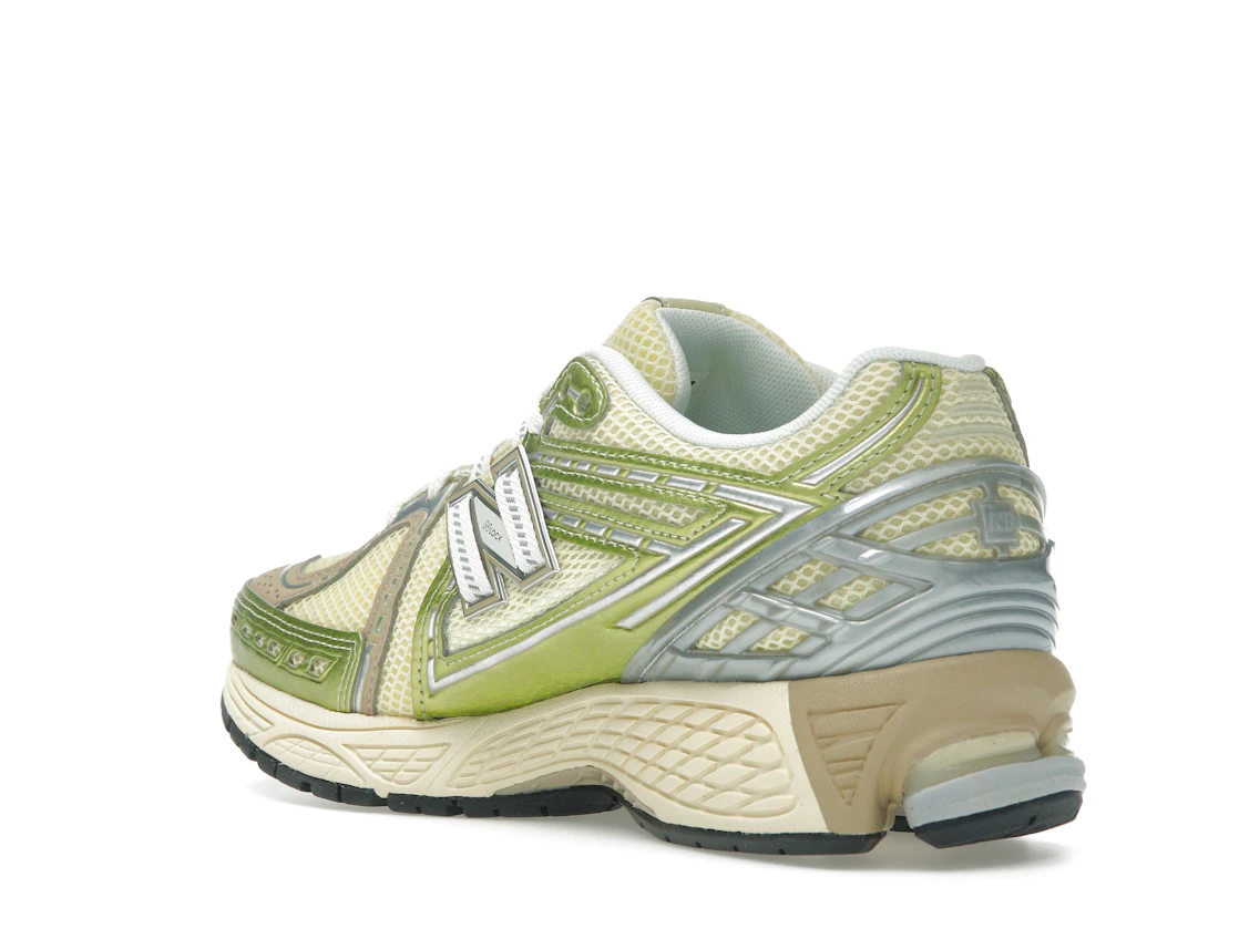 New Balance 1906R Yellow Parchment