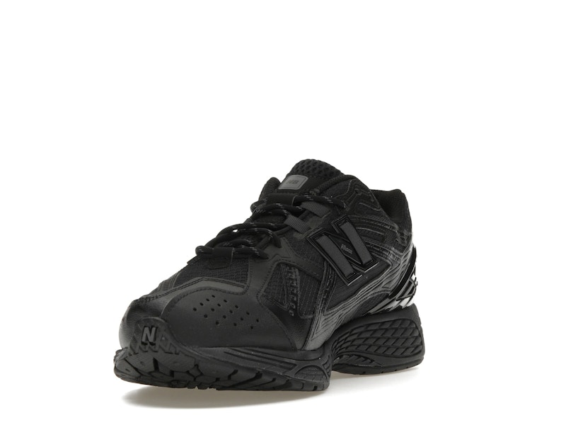 New Balance 1906U Triple Black
