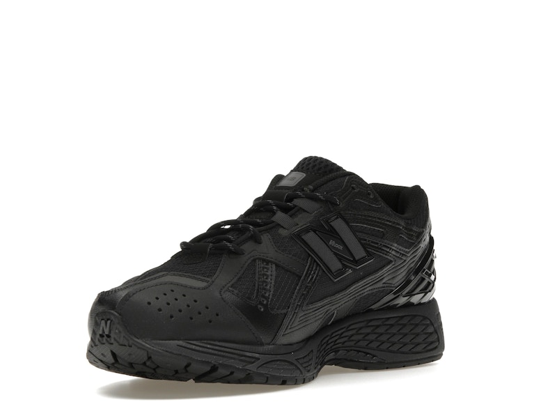 New Balance 1906U Triple Black
