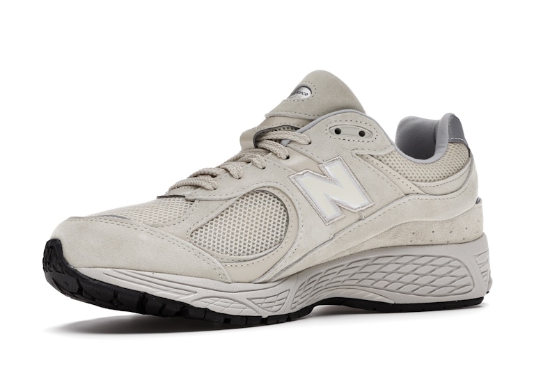 New Balance 2002R Bone Light Aluminum