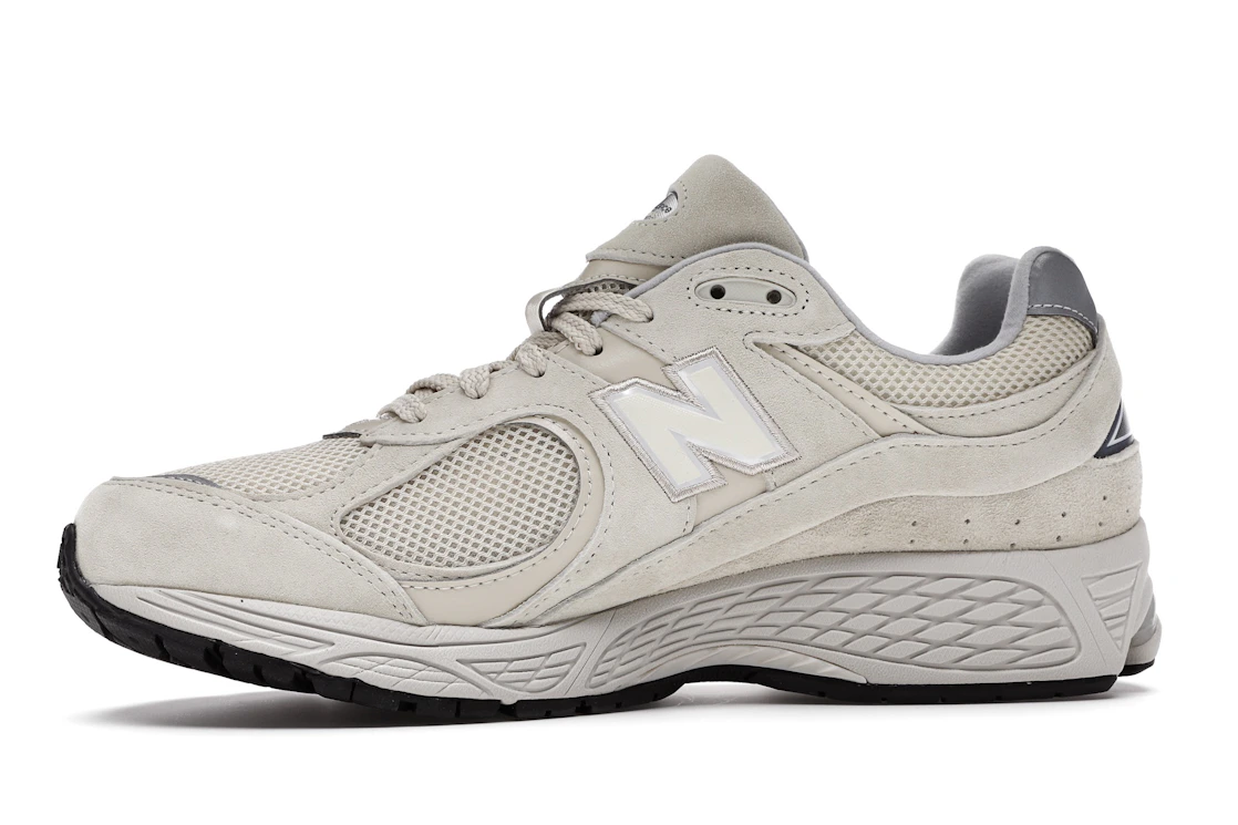New Balance 2002R Bone Light Aluminum
