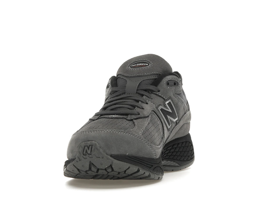 New Balance 2002R Castlerock Black