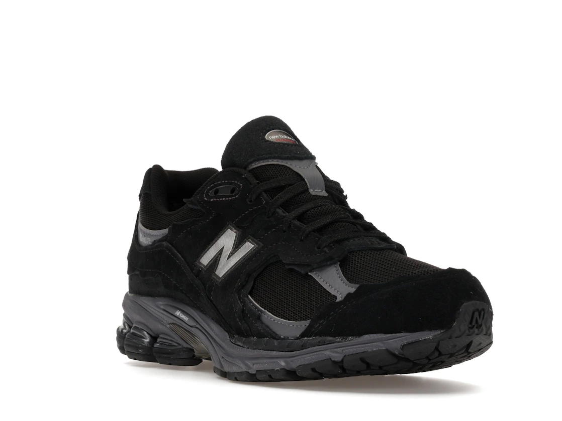 New Balance 2002R Gore-Tex Protection Pack Black Magnet