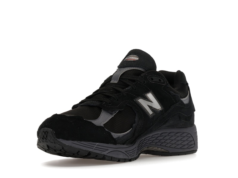 New Balance 2002R Gore-Tex Protection Pack Black Magnet