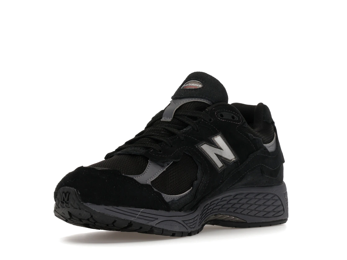 New Balance 2002R Gore-Tex Protection Pack Black Magnet
