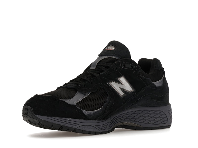 New Balance 2002R Gore-Tex Protection Pack Black Magnet