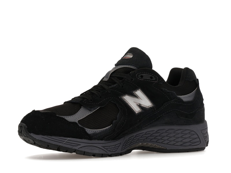 New Balance 2002R Gore-Tex Protection Pack Black Magnet
