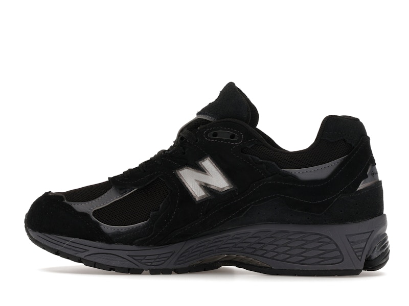 New Balance 2002R Gore-Tex Protection Pack Black Magnet