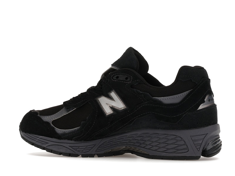 New Balance 2002R Gore-Tex Protection Pack Black Magnet