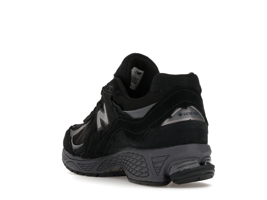 New Balance 2002R Gore-Tex Protection Pack Black Magnet