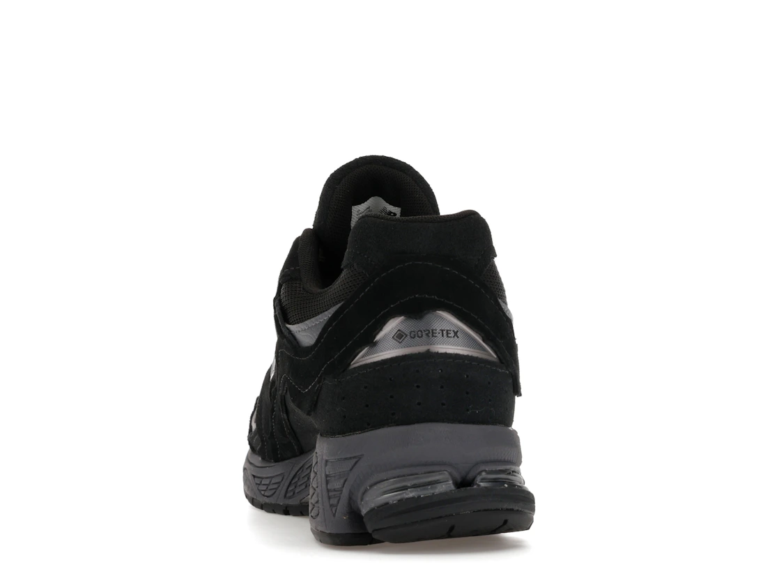 New Balance 2002R Gore-Tex Protection Pack Black Magnet
