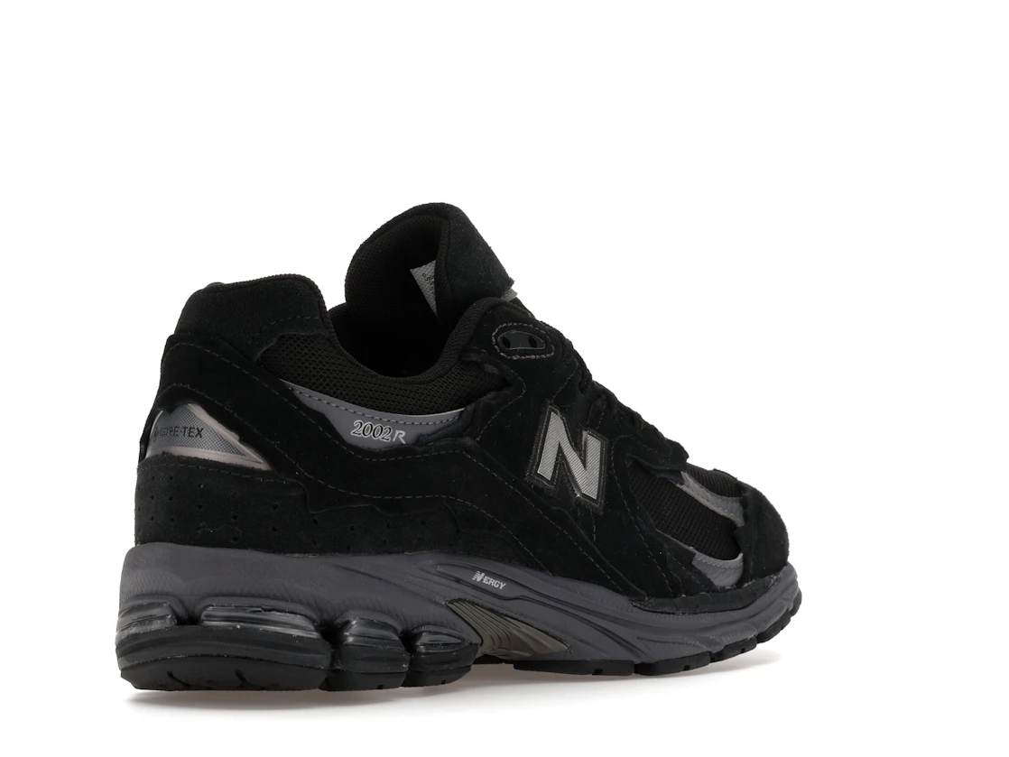 New Balance 2002R Gore-Tex Protection Pack Black Magnet