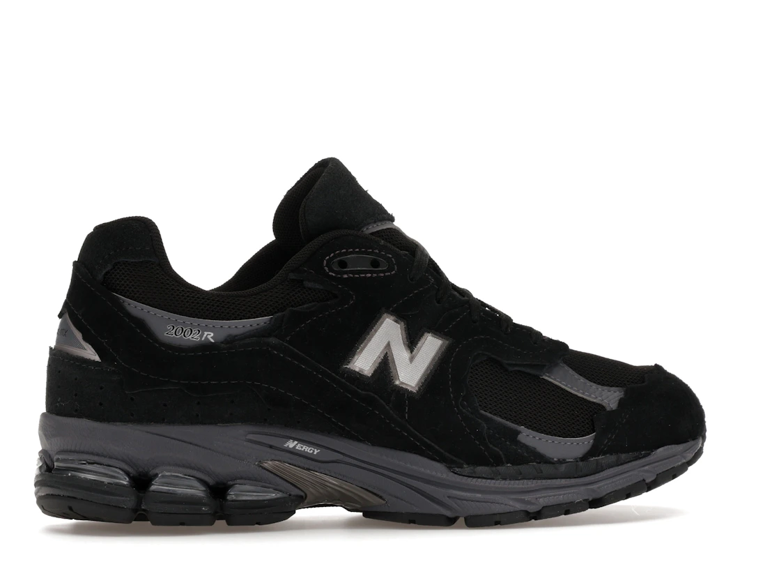 New Balance 2002R Gore-Tex Protection Pack Black Magnet