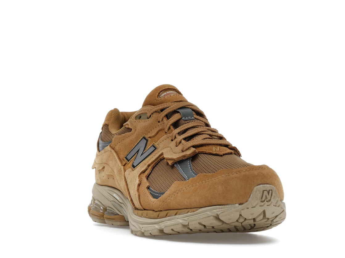 New Balance 2002R Gore-Tex Protection Pack Stucco