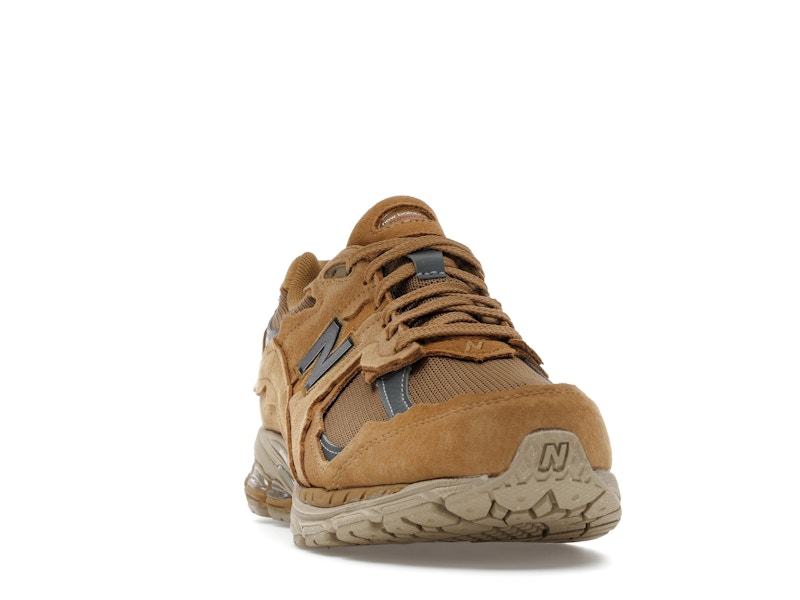 New Balance 2002R Gore-Tex Protection Pack Stucco