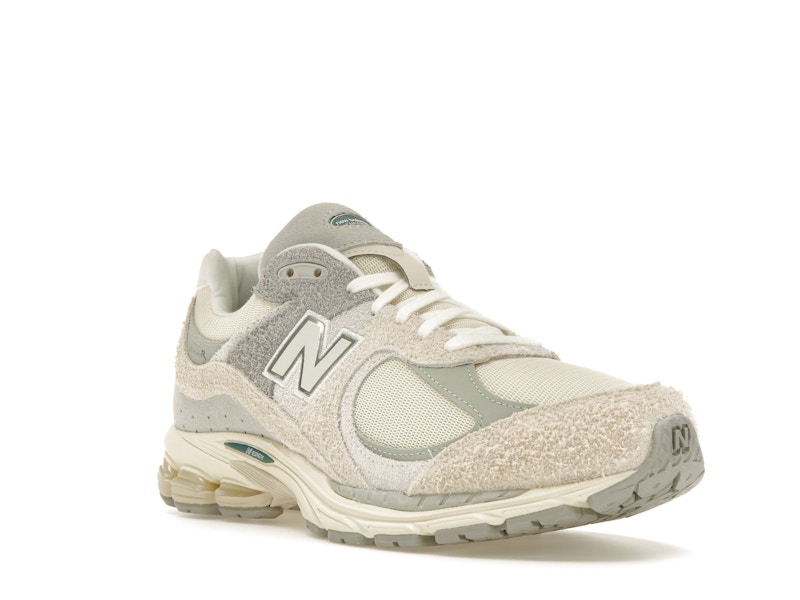 New Balance 2002R Linen