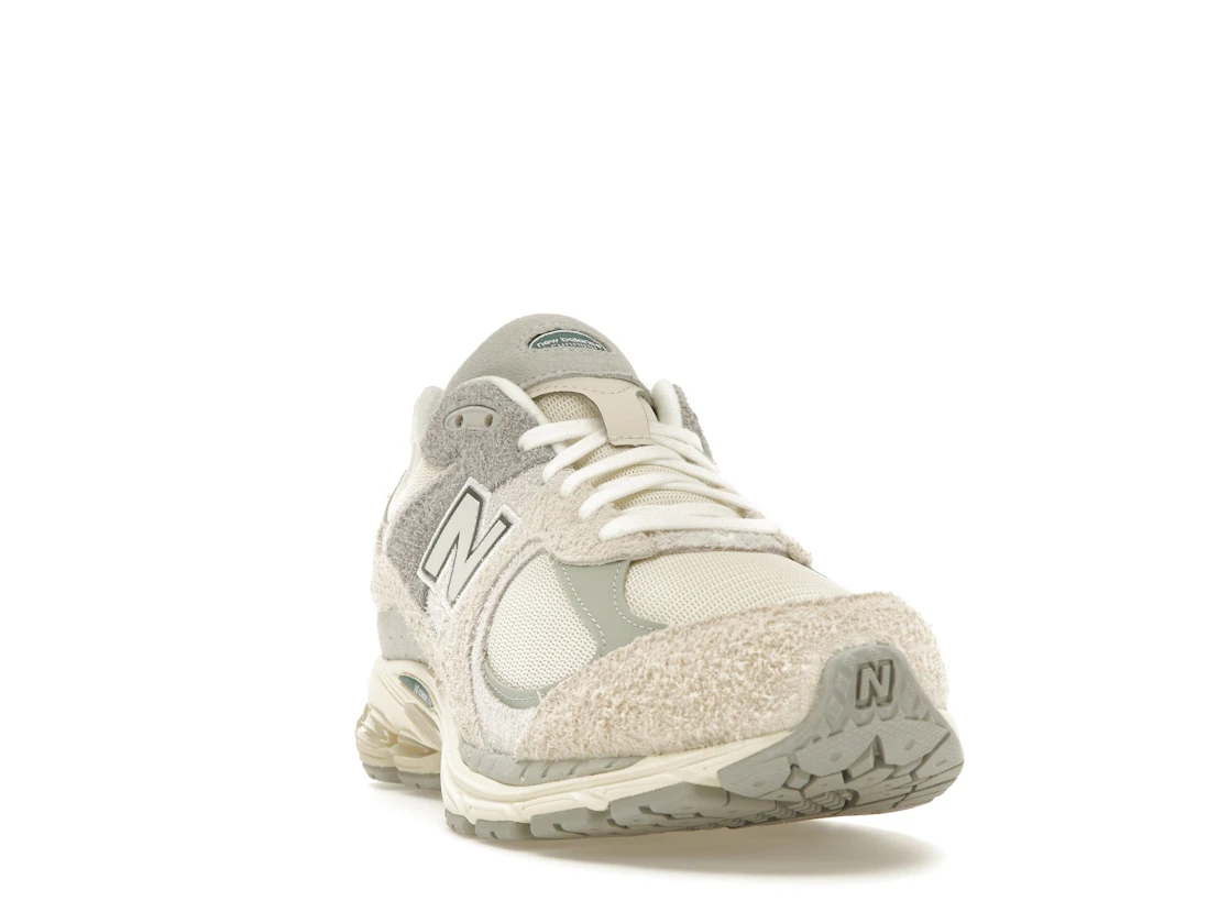 New Balance 2002R Linen