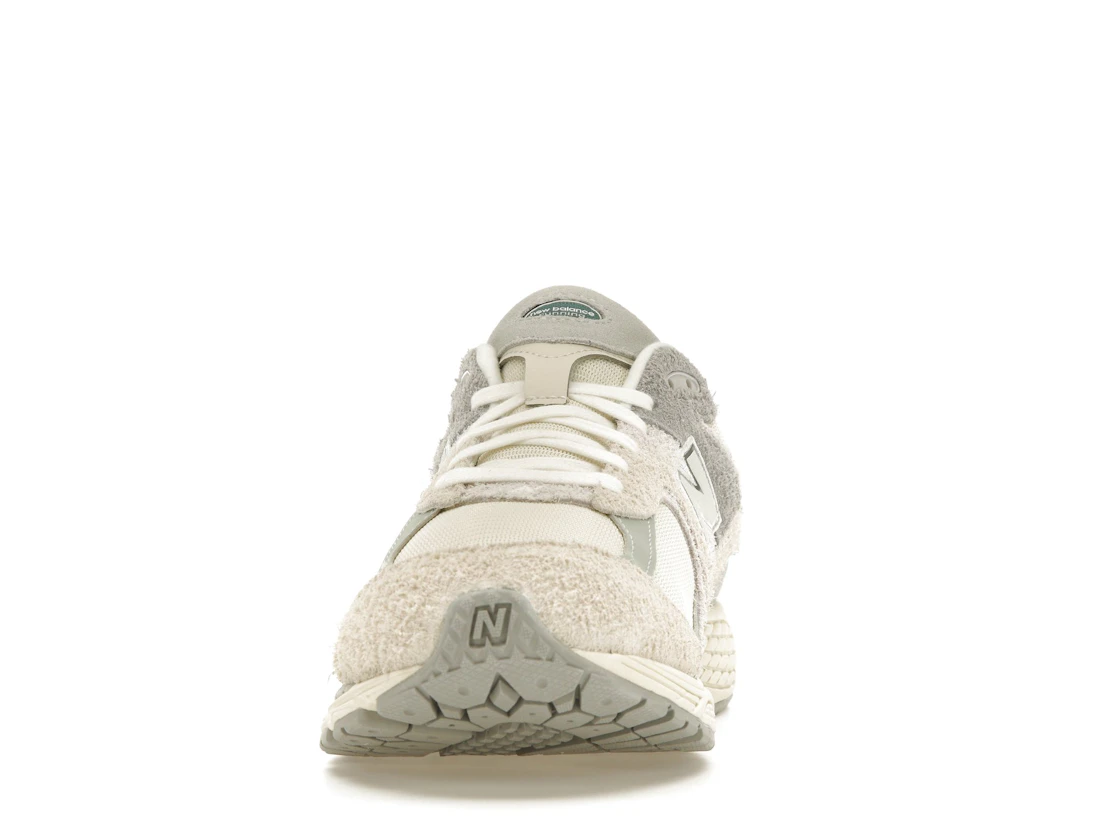 New Balance 2002R Linen