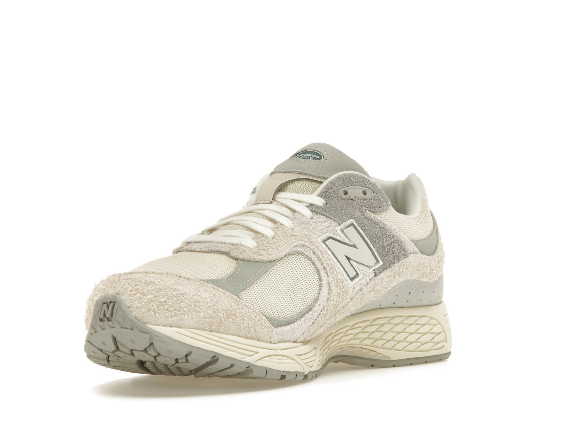 New Balance 2002R Linen