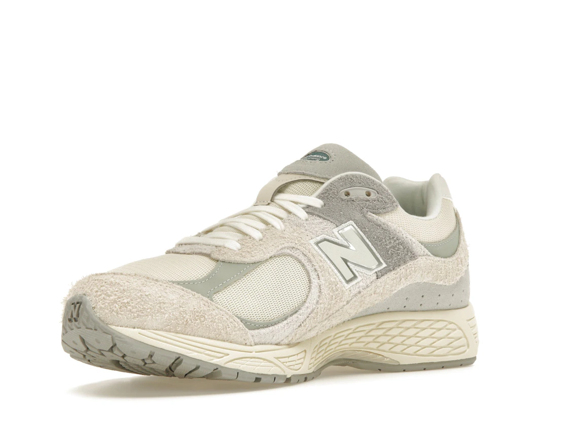 New Balance 2002R Linen