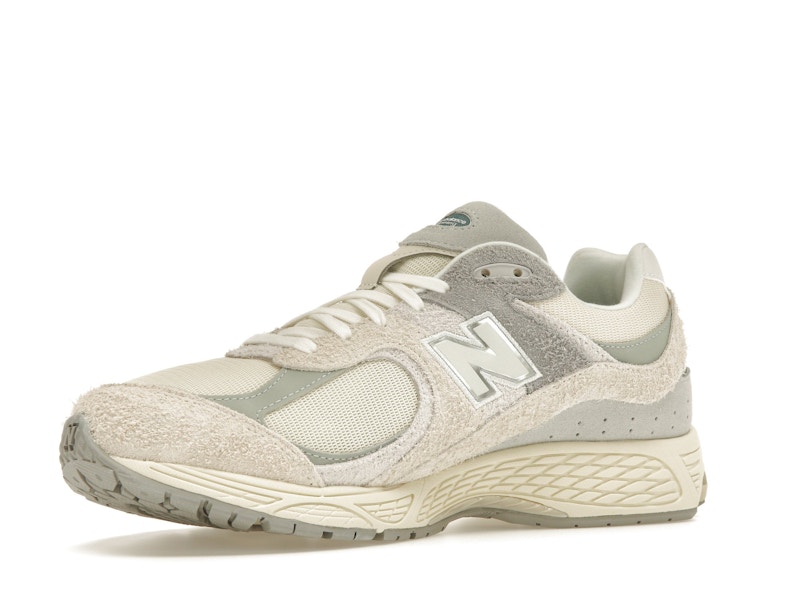 New Balance 2002R Linen