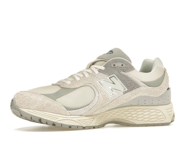 New Balance 2002R Linen