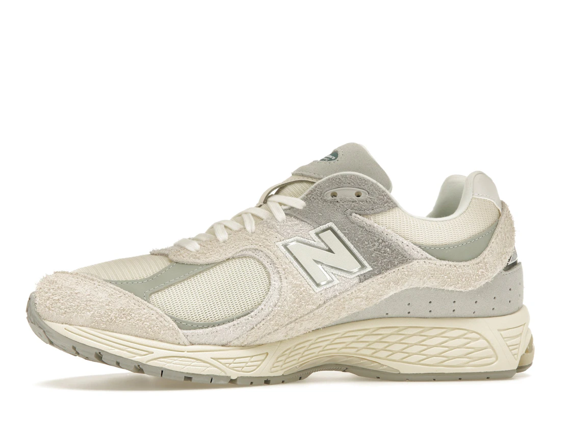 New Balance 2002R Linen