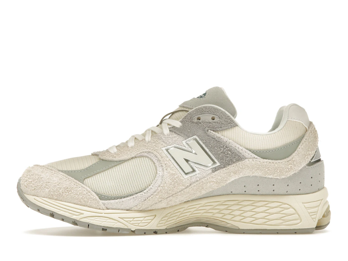 New Balance 2002R Linen