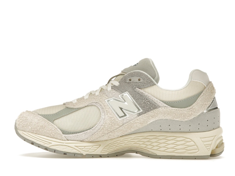 New Balance 2002R Linen