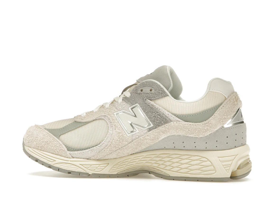 New Balance 2002R Linen