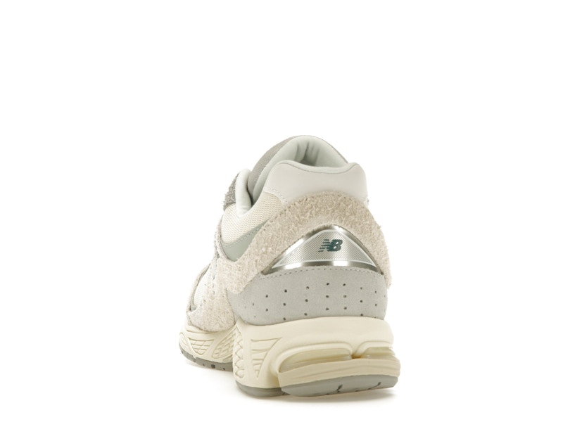 New Balance 2002R Linen