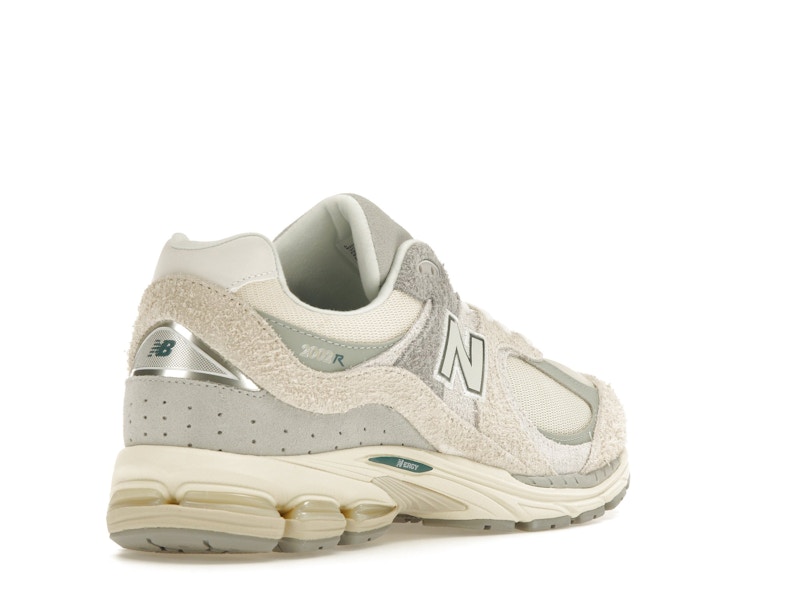 New Balance 2002R Linen