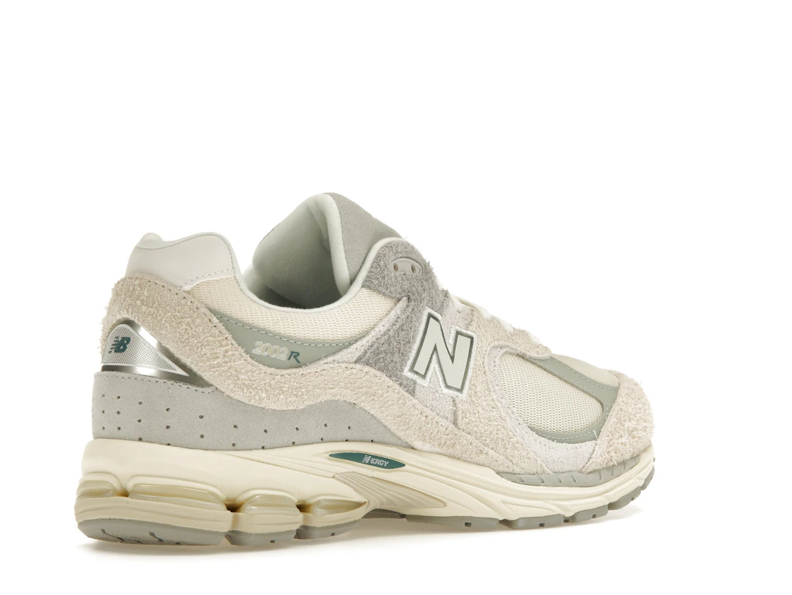 New Balance 2002R Linen