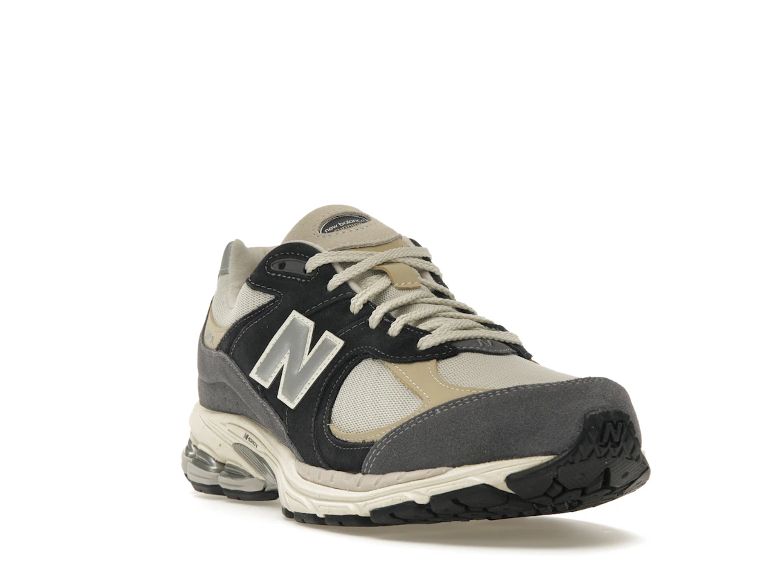 New Balance 2002R Magnet Sandstone