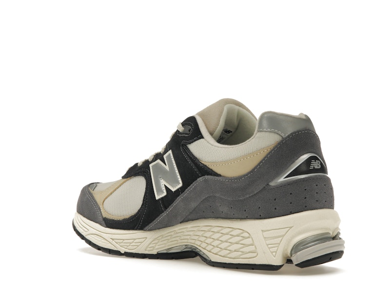 New Balance 2002R Magnet Sandstone
