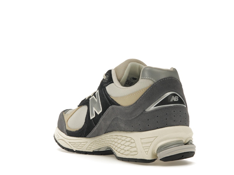 New Balance 2002R Magnet Sandstone