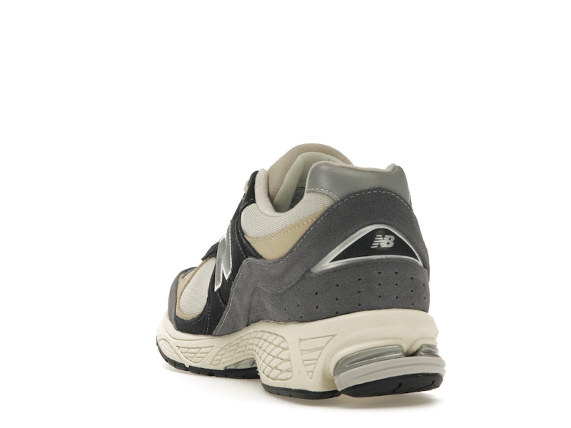 New Balance 2002R Magnet Sandstone